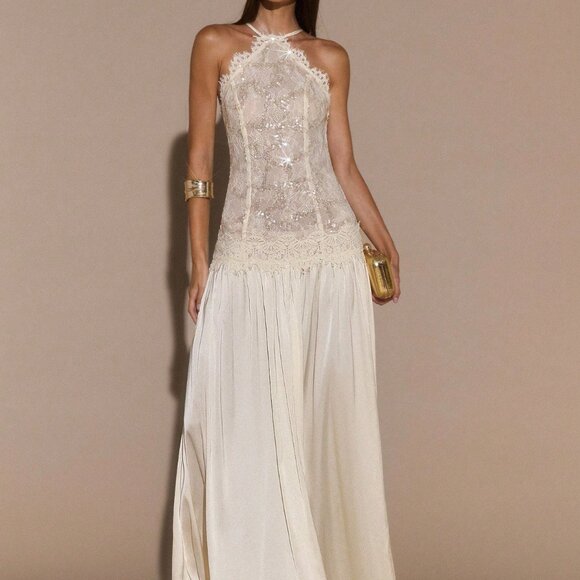 Apricot Elegant Women's Lace Backless Formal Gown - Picture 5 of 8